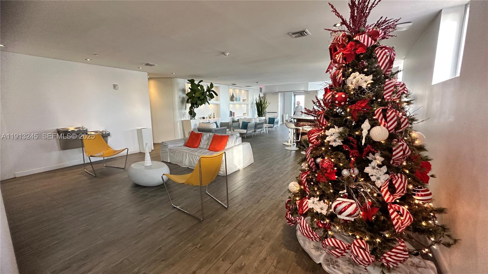 BEACHWALK CONDOMINIUM - Residential