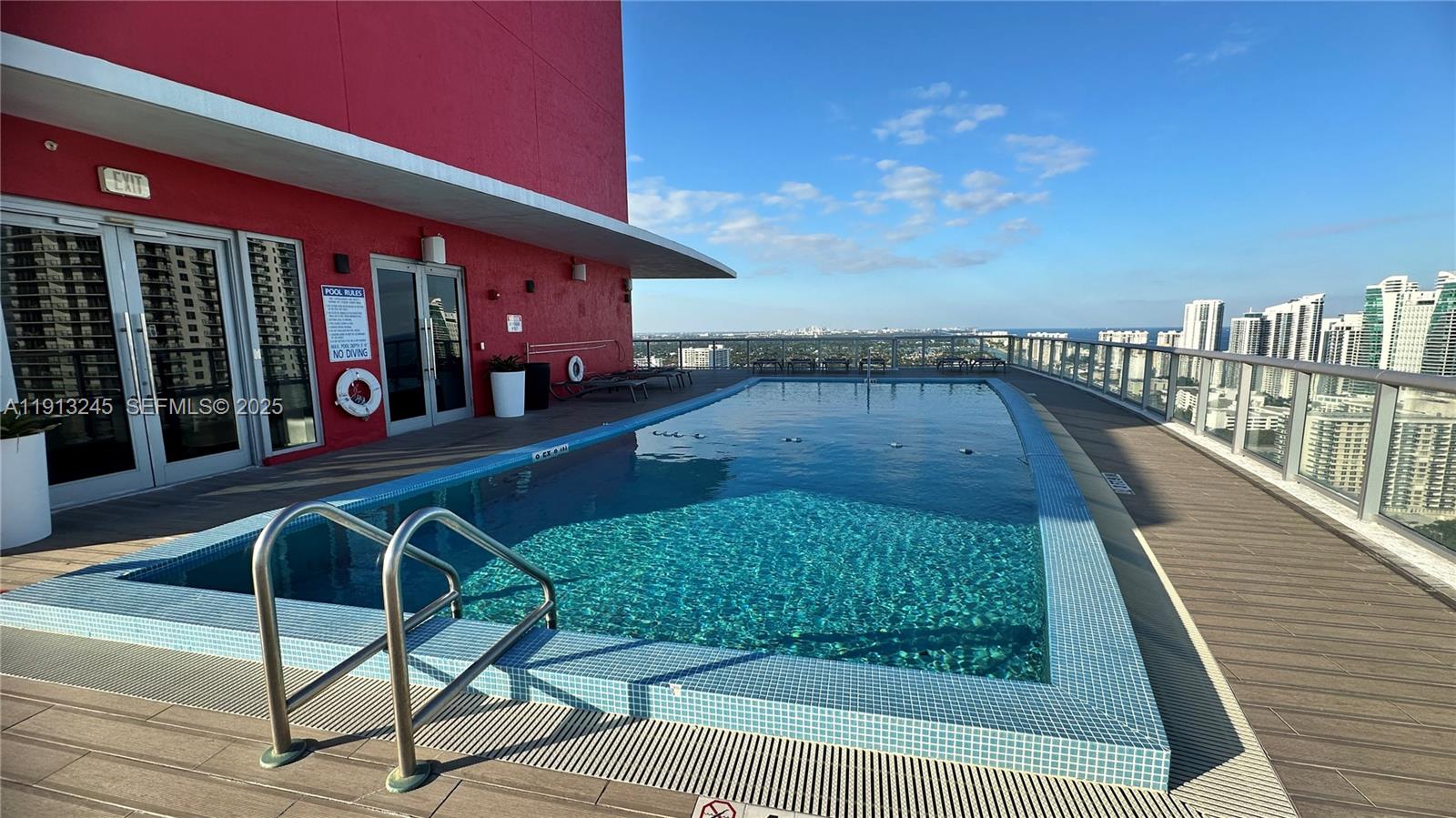 BEACHWALK CONDOMINIUM - Residential