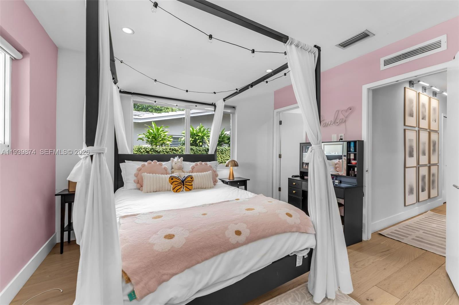 BAY HEIGHTS - Residential