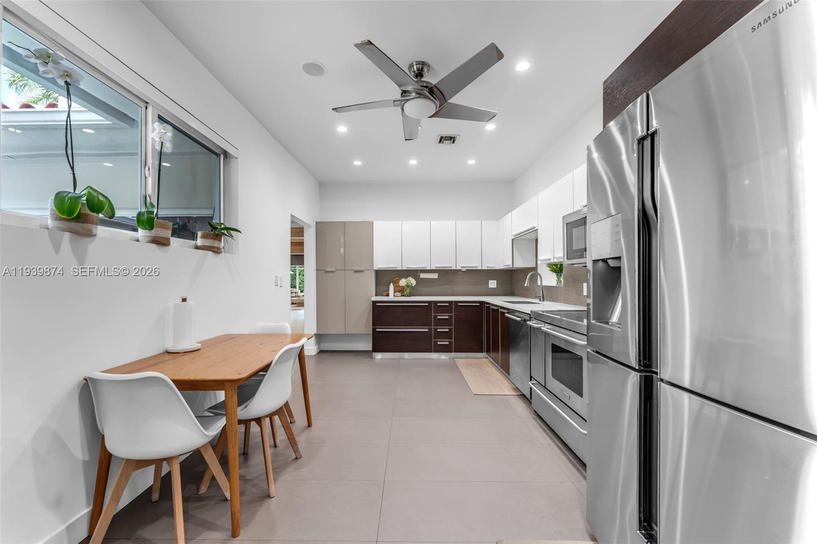 BAY HEIGHTS - Residential