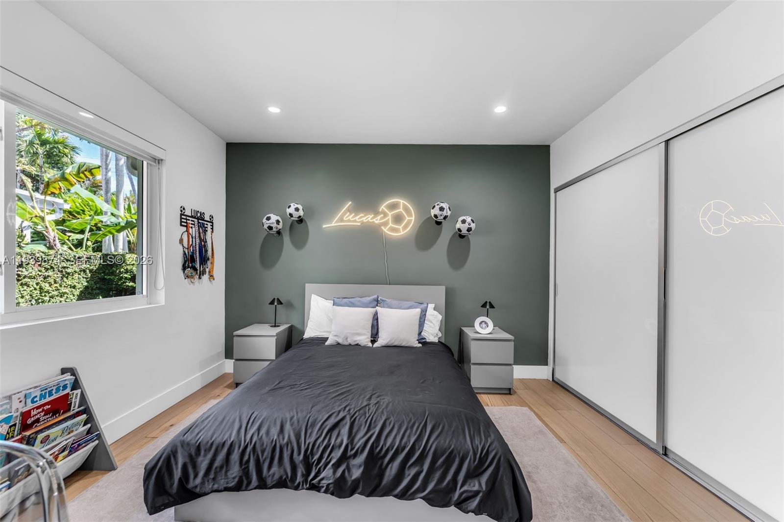 BAY HEIGHTS - Residential