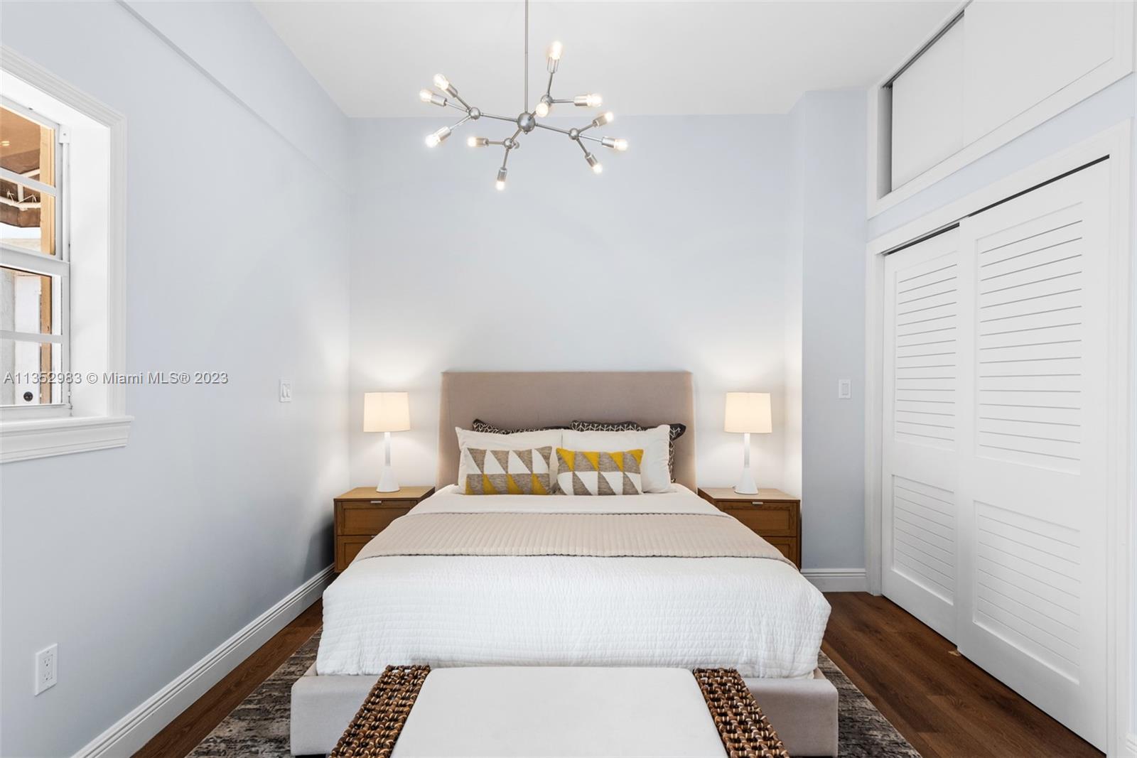 C GABLES COUNTRY CLUB SEC - Residential