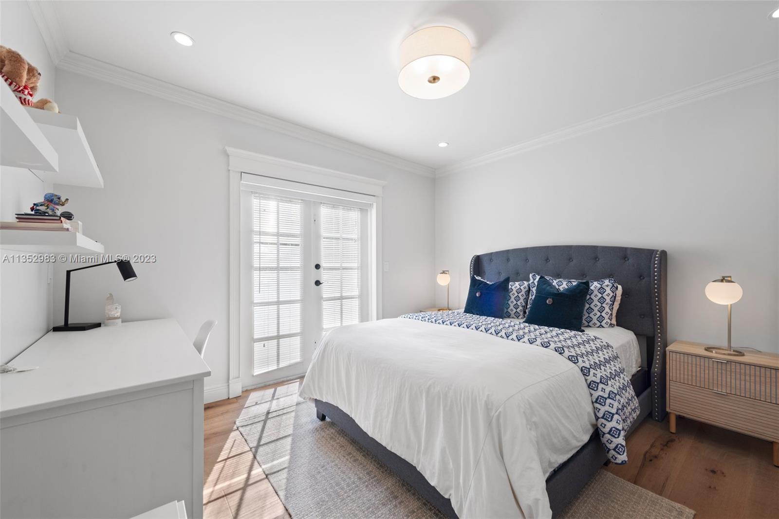 C GABLES COUNTRY CLUB SEC - Residential