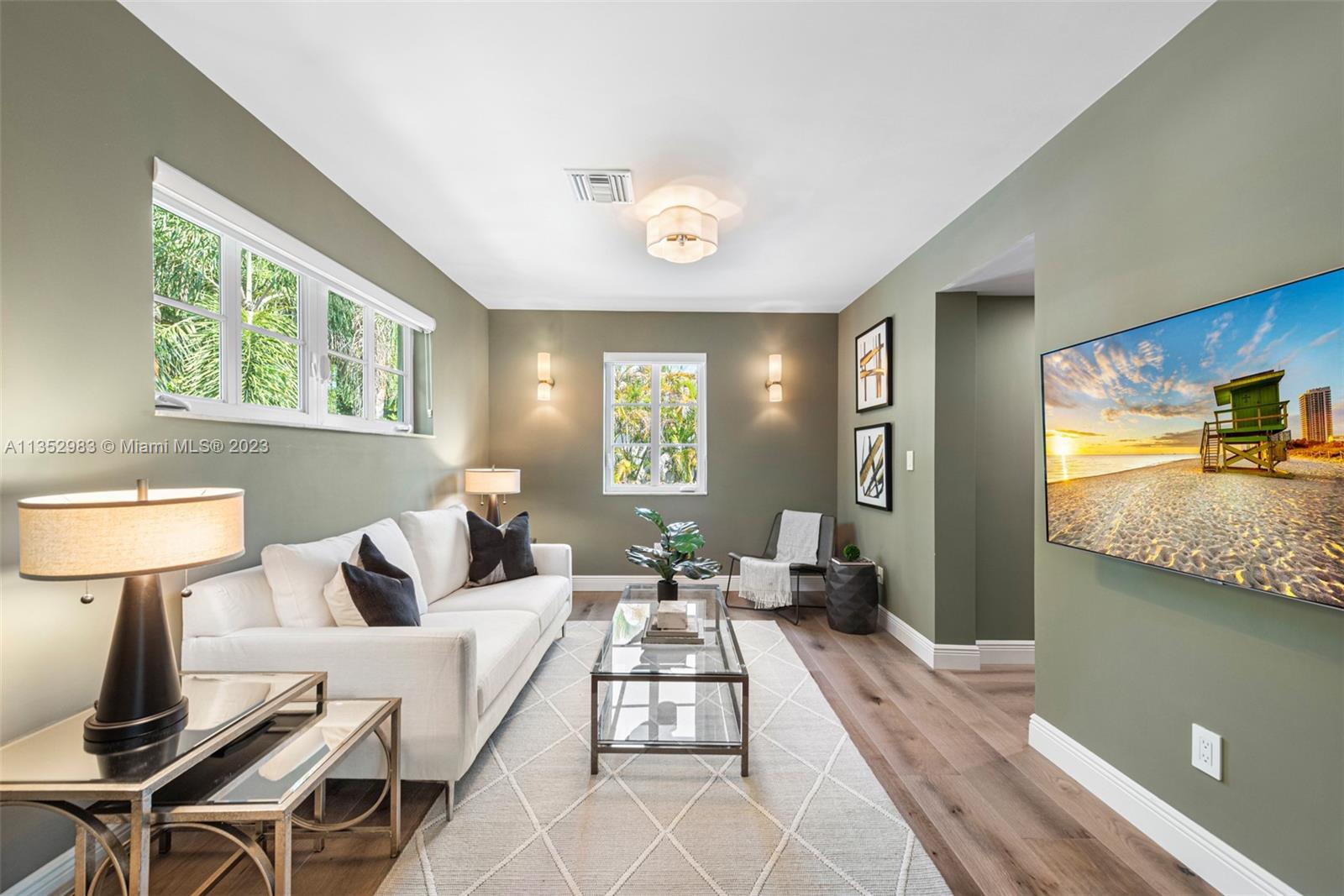 C GABLES COUNTRY CLUB SEC - Residential