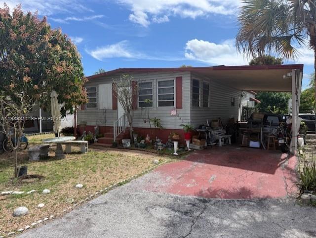 RAVENSWOOD ESTATES & MARI - Residential