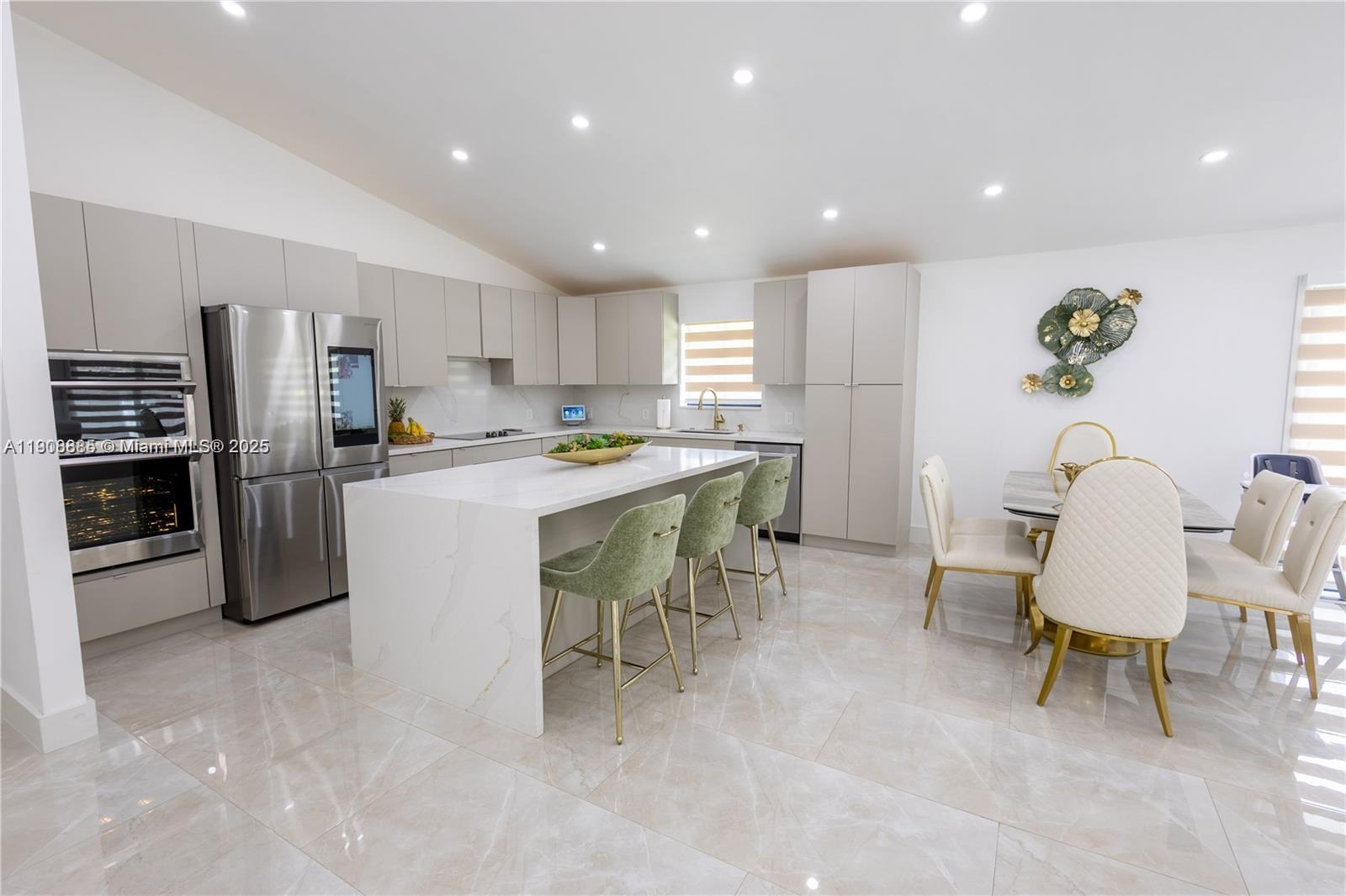 AMEND PLAT OF REDAVO ESTA - Residential