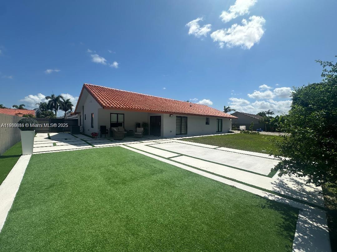 AMEND PLAT OF REDAVO ESTA - Residential