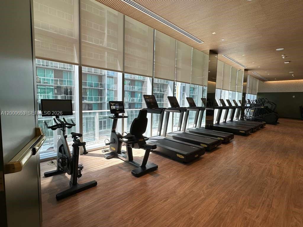 Viceroy Residence - Residential Lease