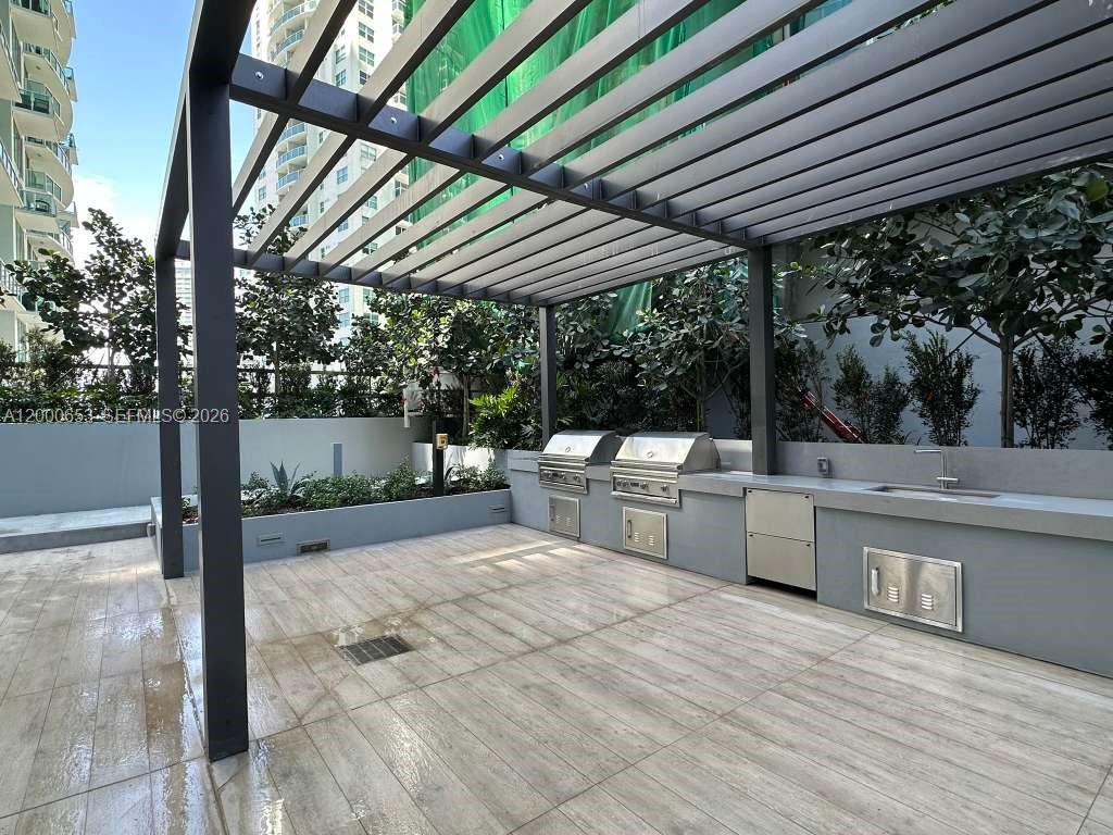 Viceroy Residence - Residential Lease