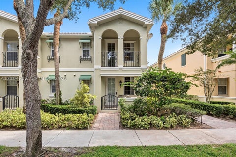 Photo of 141 Rivinia Dr, Jupiter, FL 33458 (MLS # A12104232)