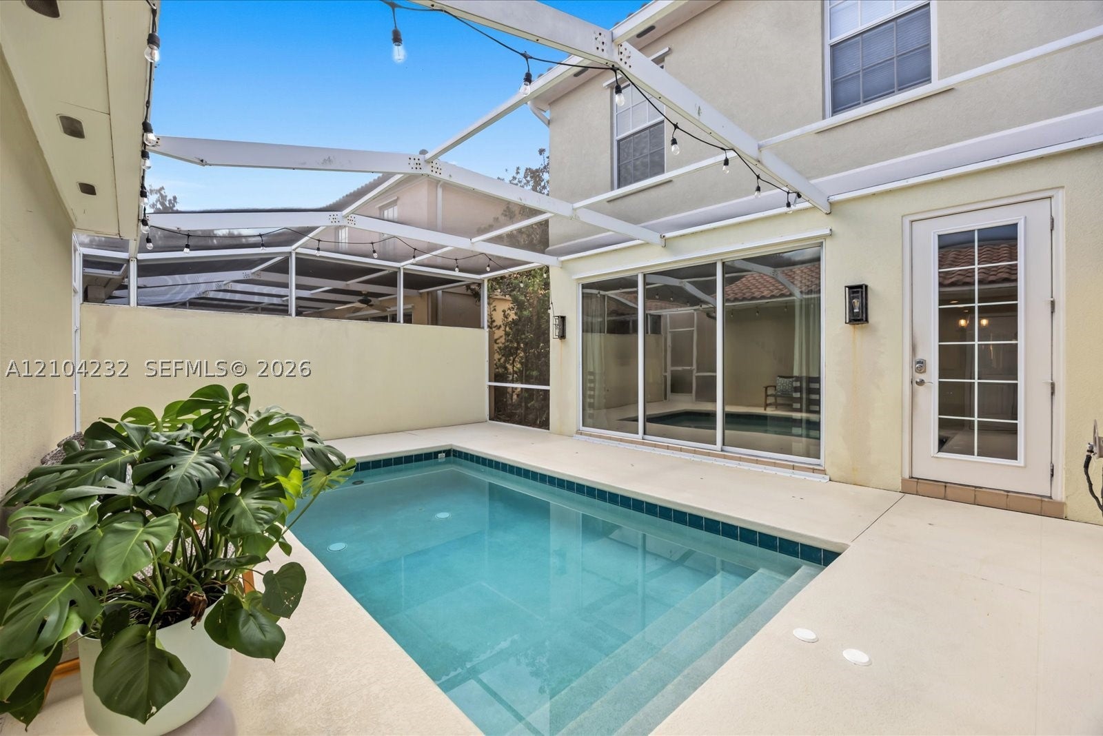 141 Rivinia Dr