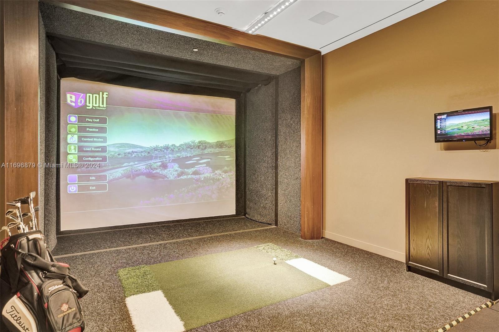 THE MANSIONS AT ACQUALINA - Residential