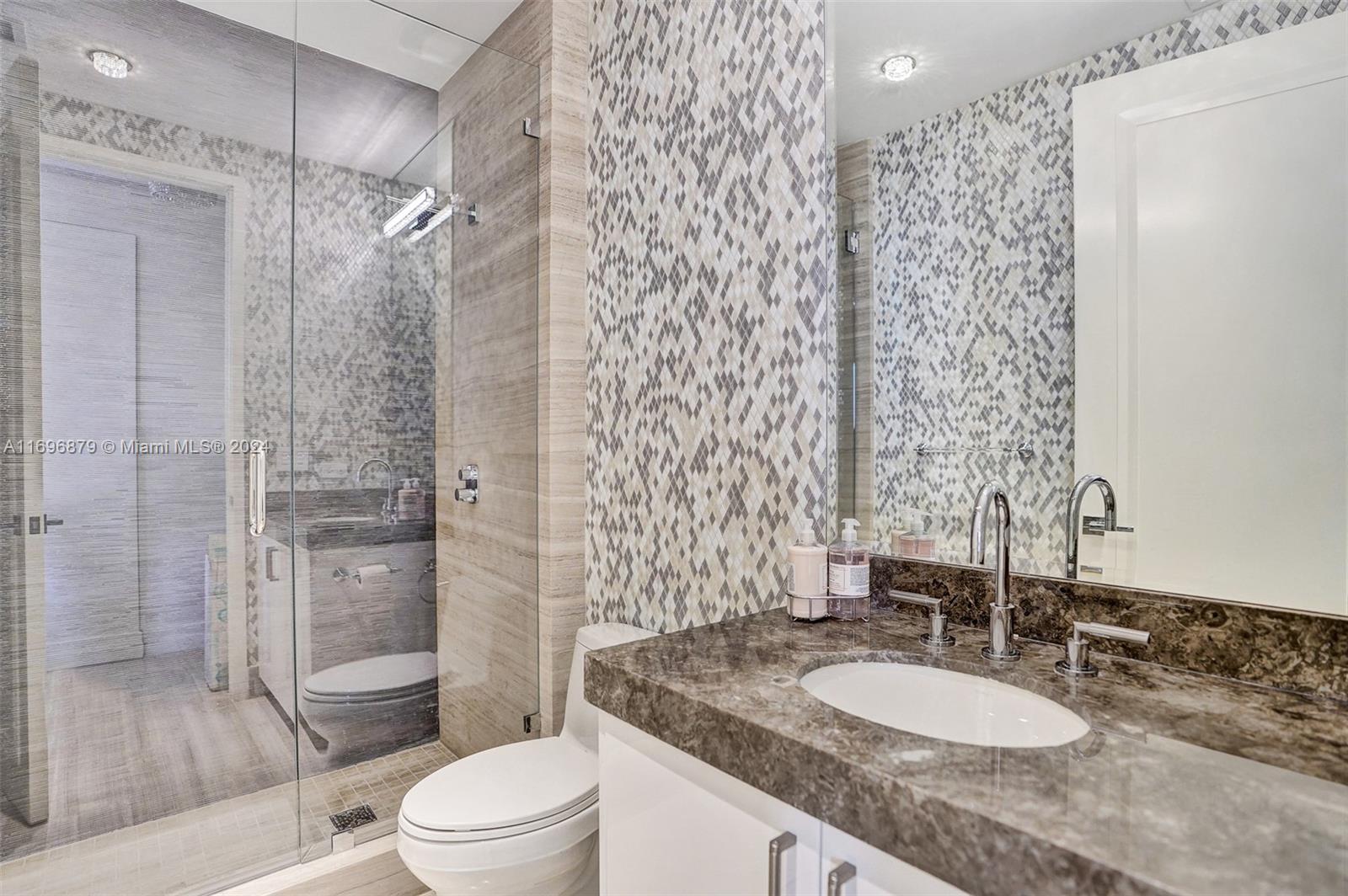 THE MANSIONS AT ACQUALINA - Residential