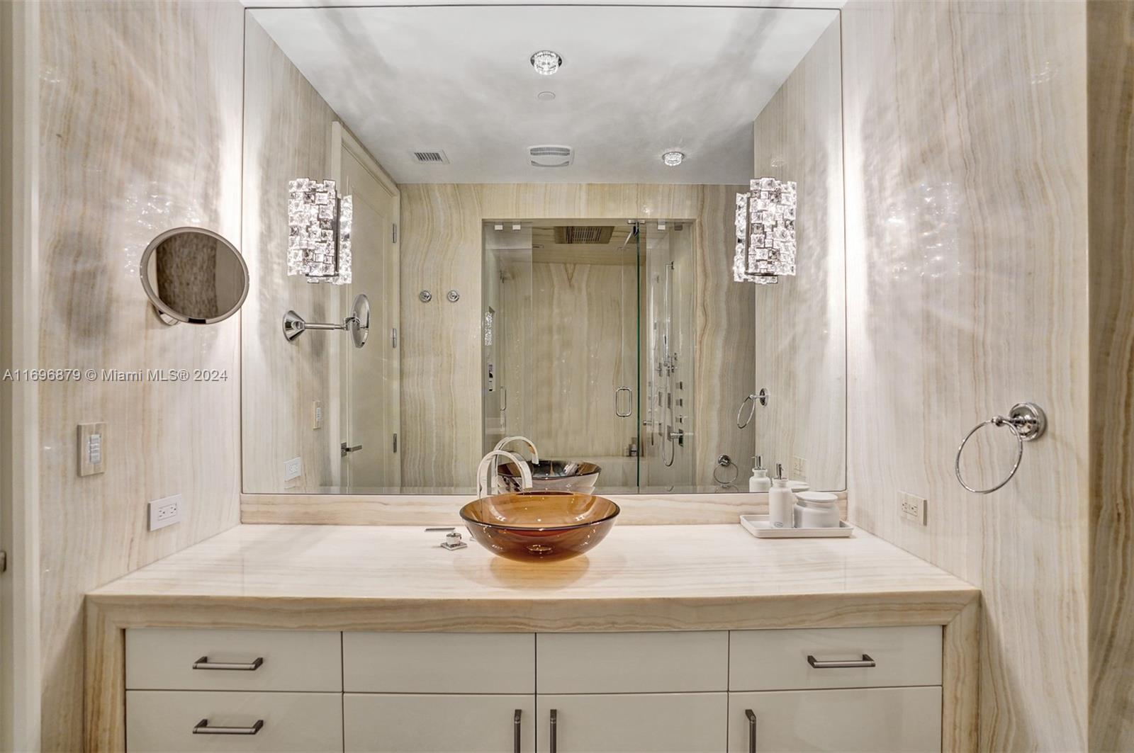 THE MANSIONS AT ACQUALINA - Residential