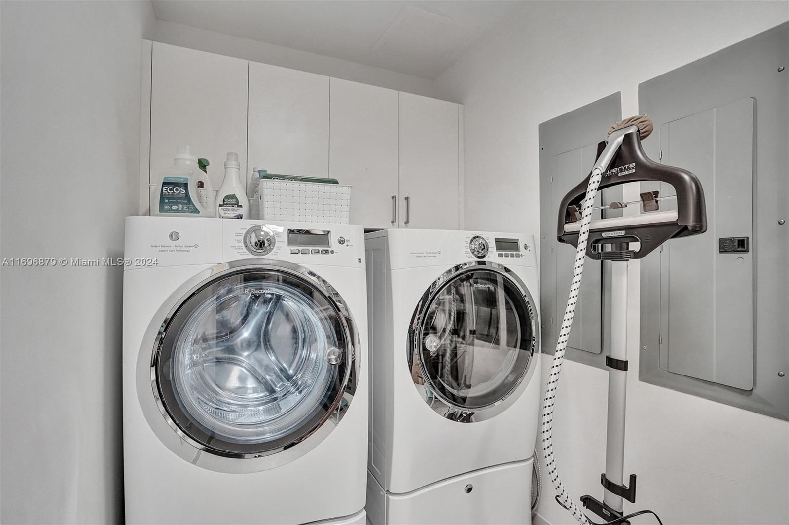 THE MANSIONS AT ACQUALINA - Residential