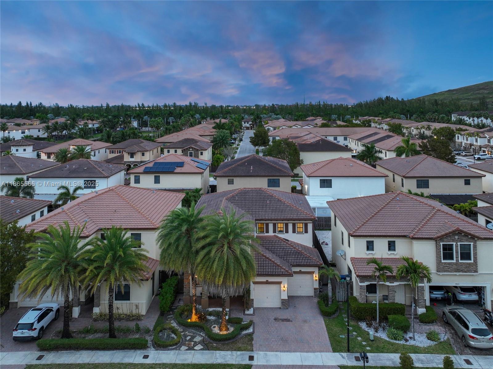 DORAL BREEZE - Residential