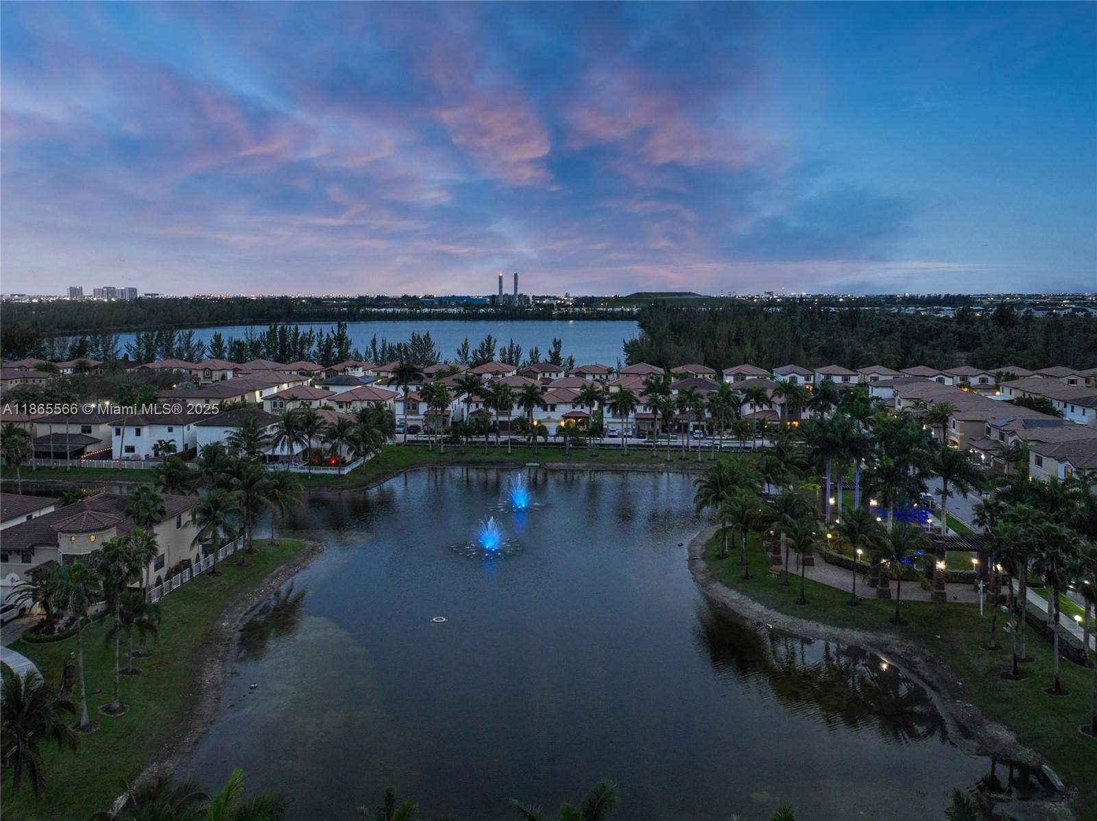 DORAL BREEZE - Residential