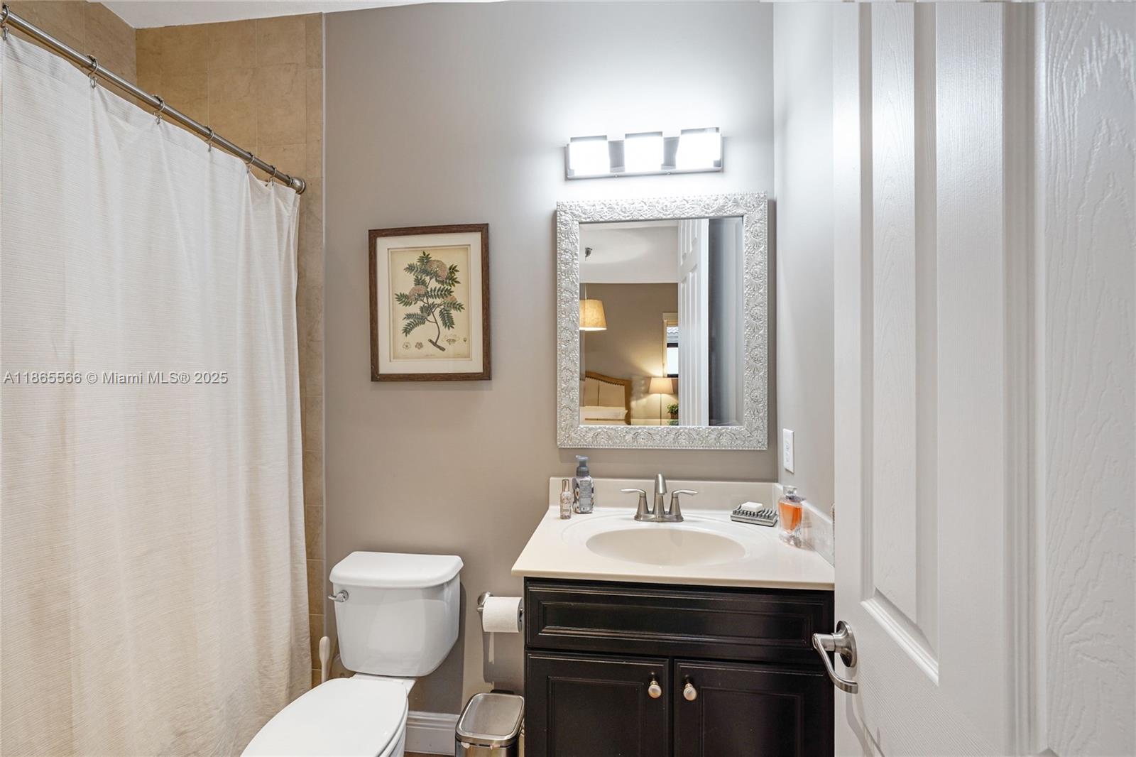 DORAL BREEZE - Residential