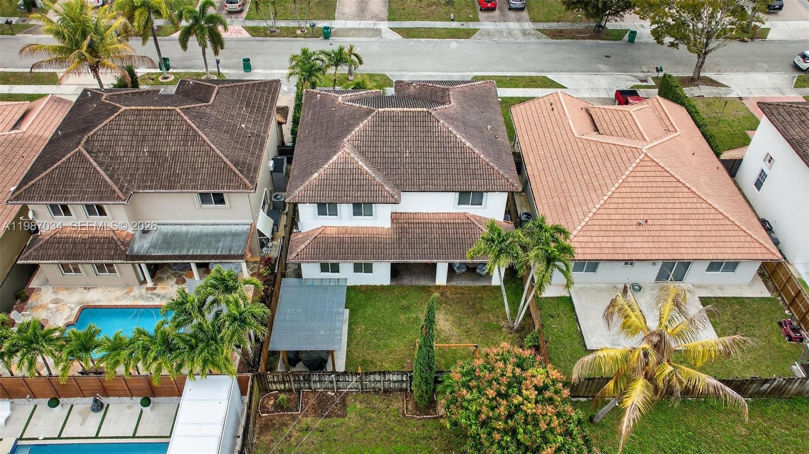 MILON VENTURE - Residential Lease