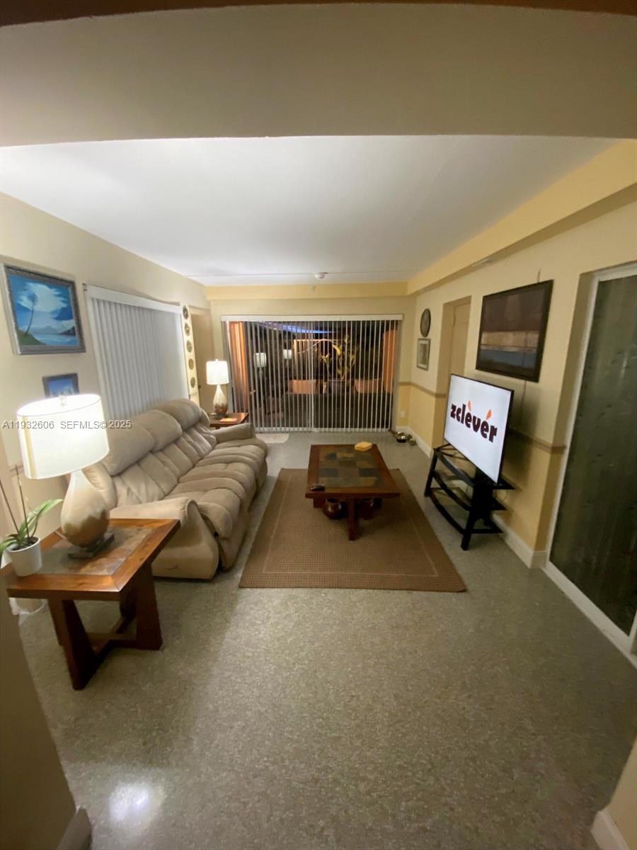 SUNRISE GOLF VILLAGE SEC - Residential