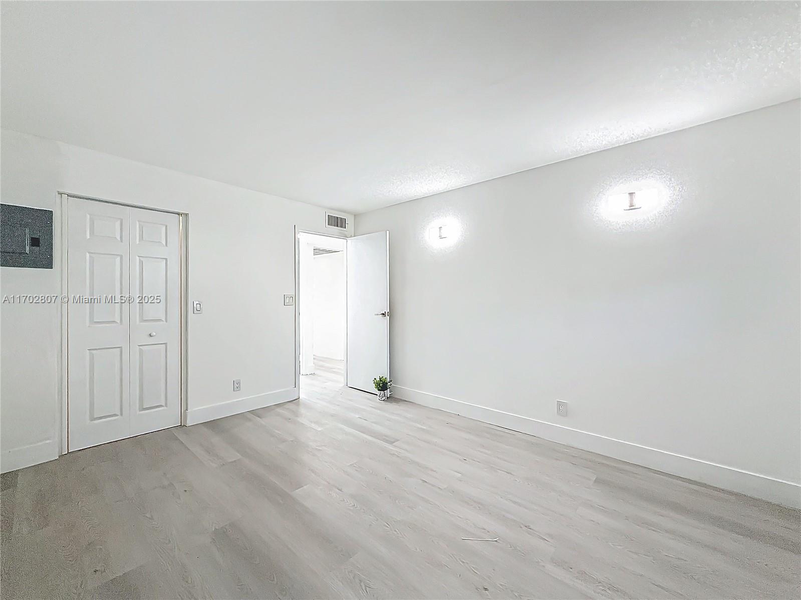 KINGS POINT MONACO CONDOS - Residential