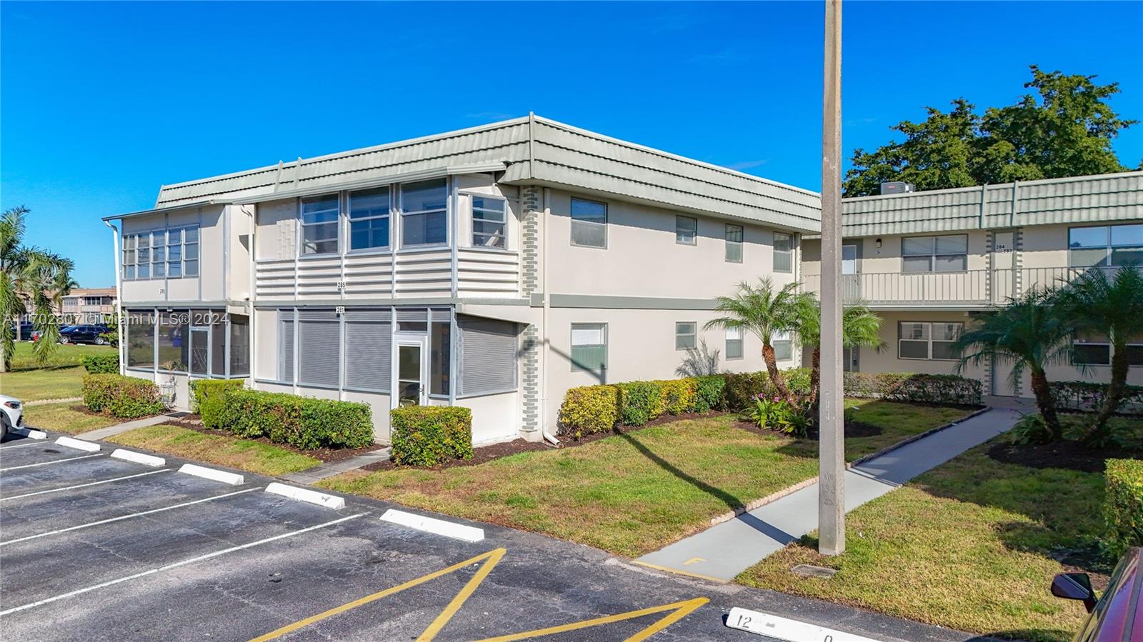 KINGS POINT MONACO CONDOS - Residential