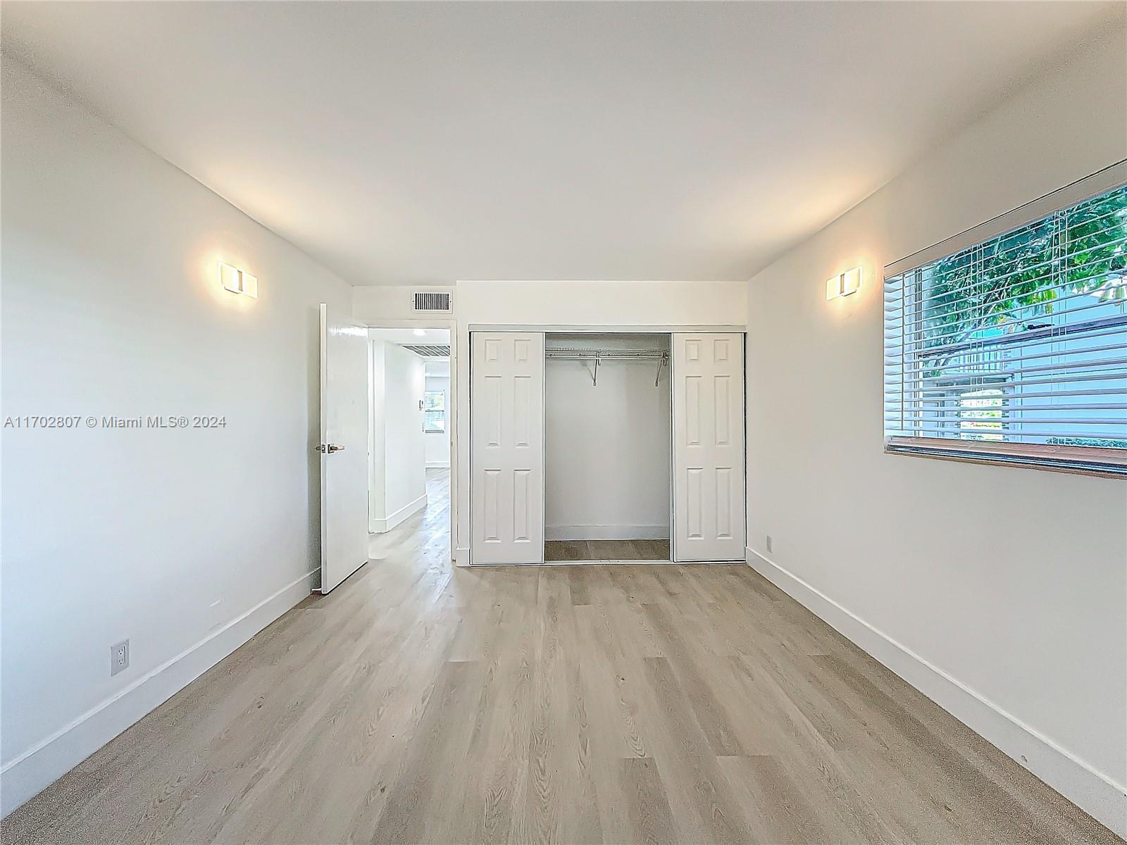 KINGS POINT MONACO CONDOS - Residential