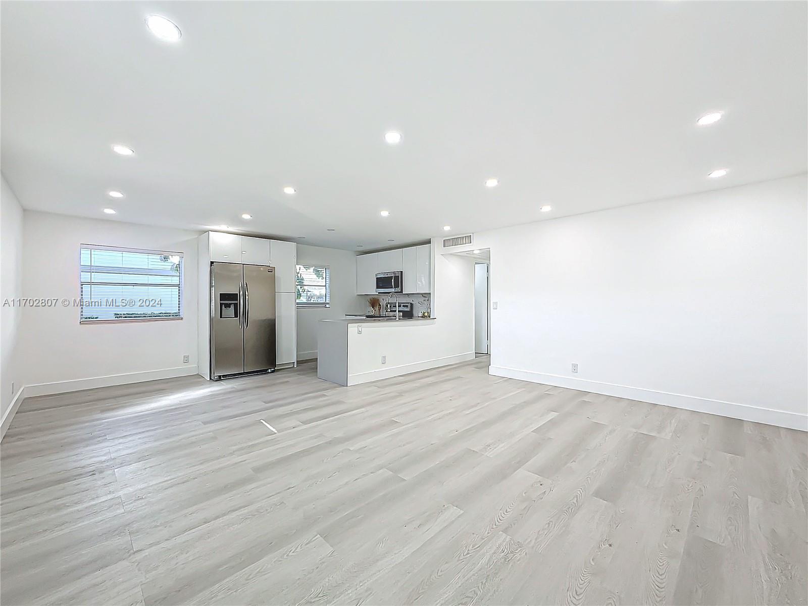 KINGS POINT MONACO CONDOS - Residential