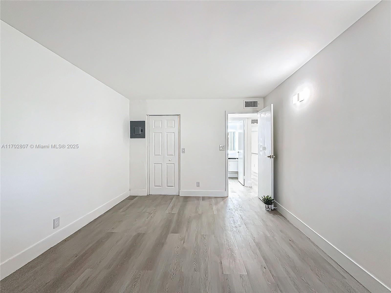 KINGS POINT MONACO CONDOS - Residential