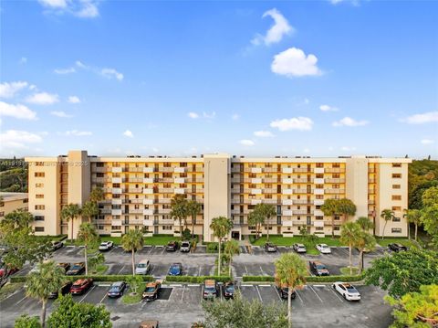 2430 Deer Creek Country Club Blvd 609-2 Deerfield Beach FL 33442