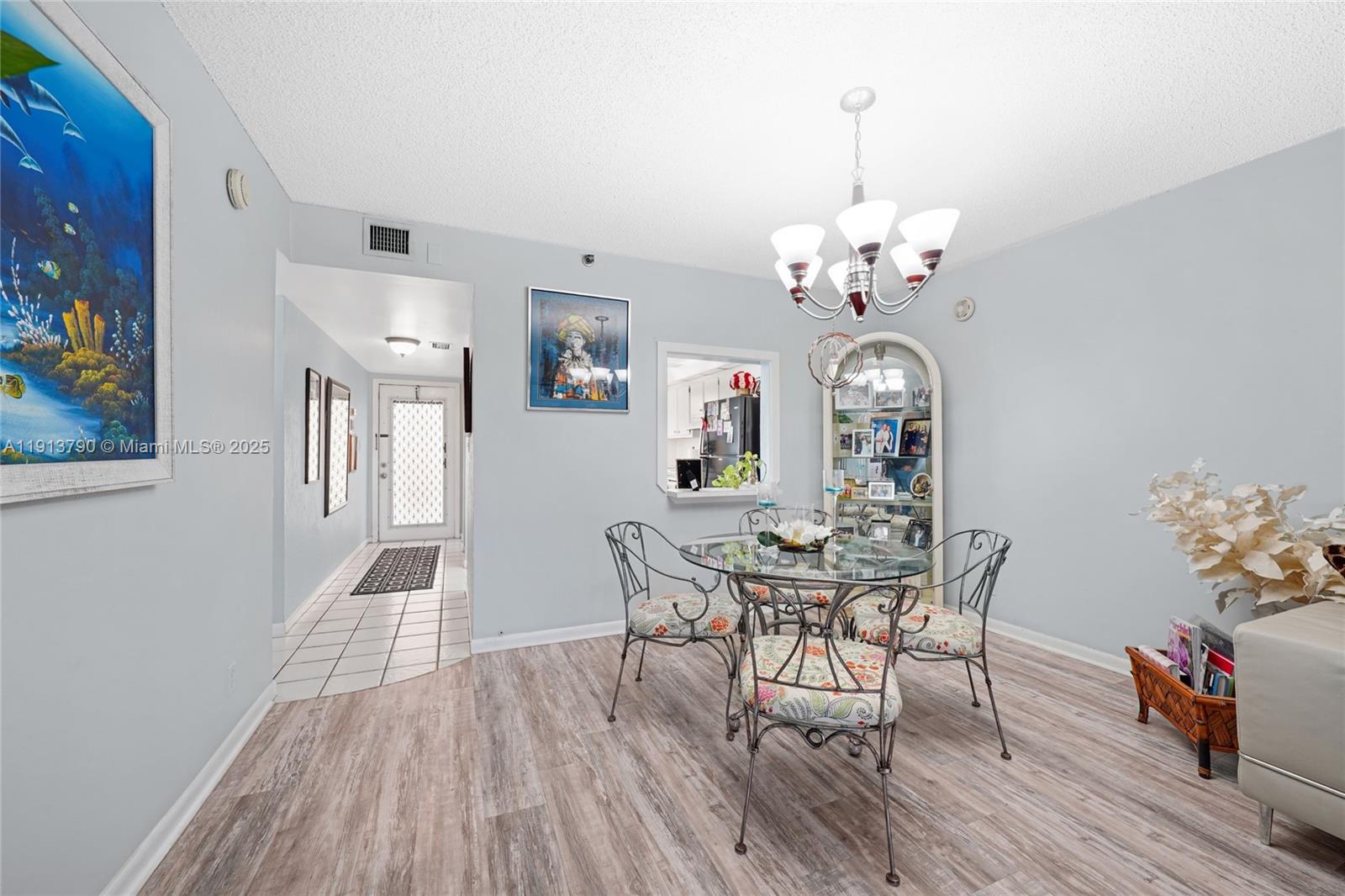 DEER CREEK COUNTRY CLUB - Residential