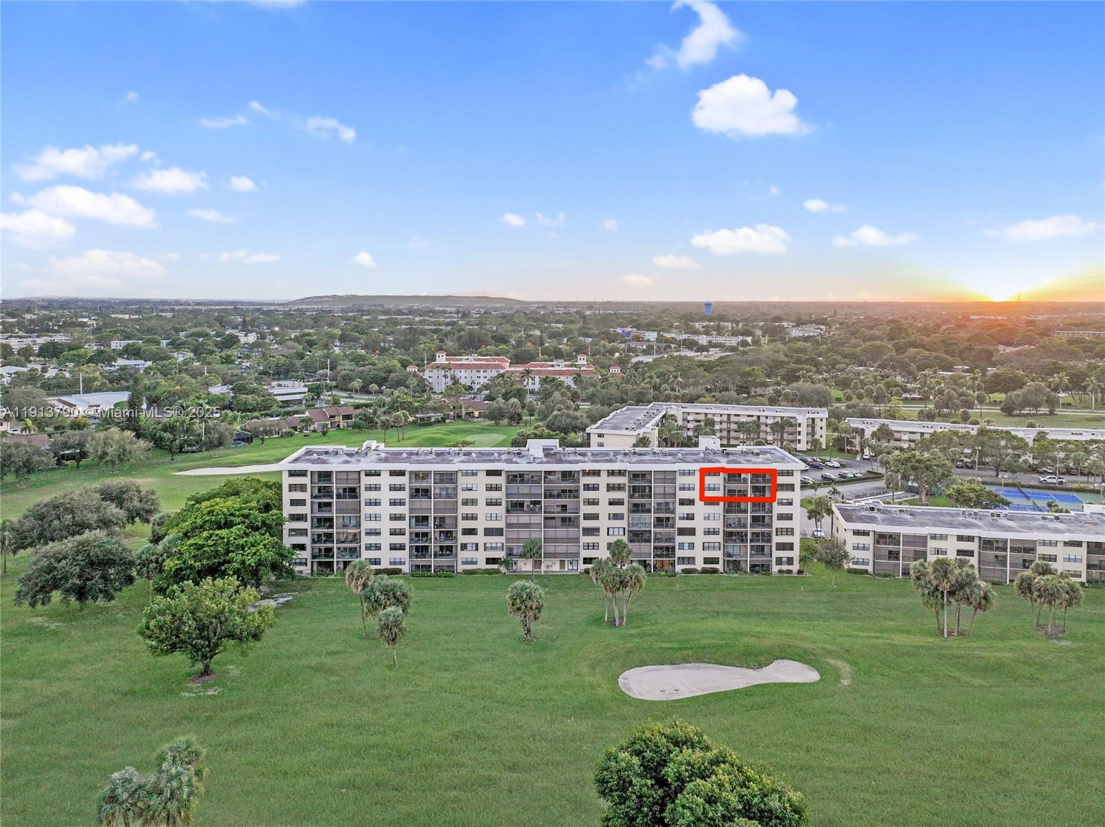 DEER CREEK COUNTRY CLUB - Residential