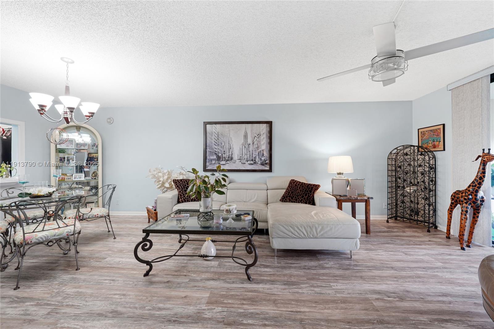 DEER CREEK COUNTRY CLUB - Residential