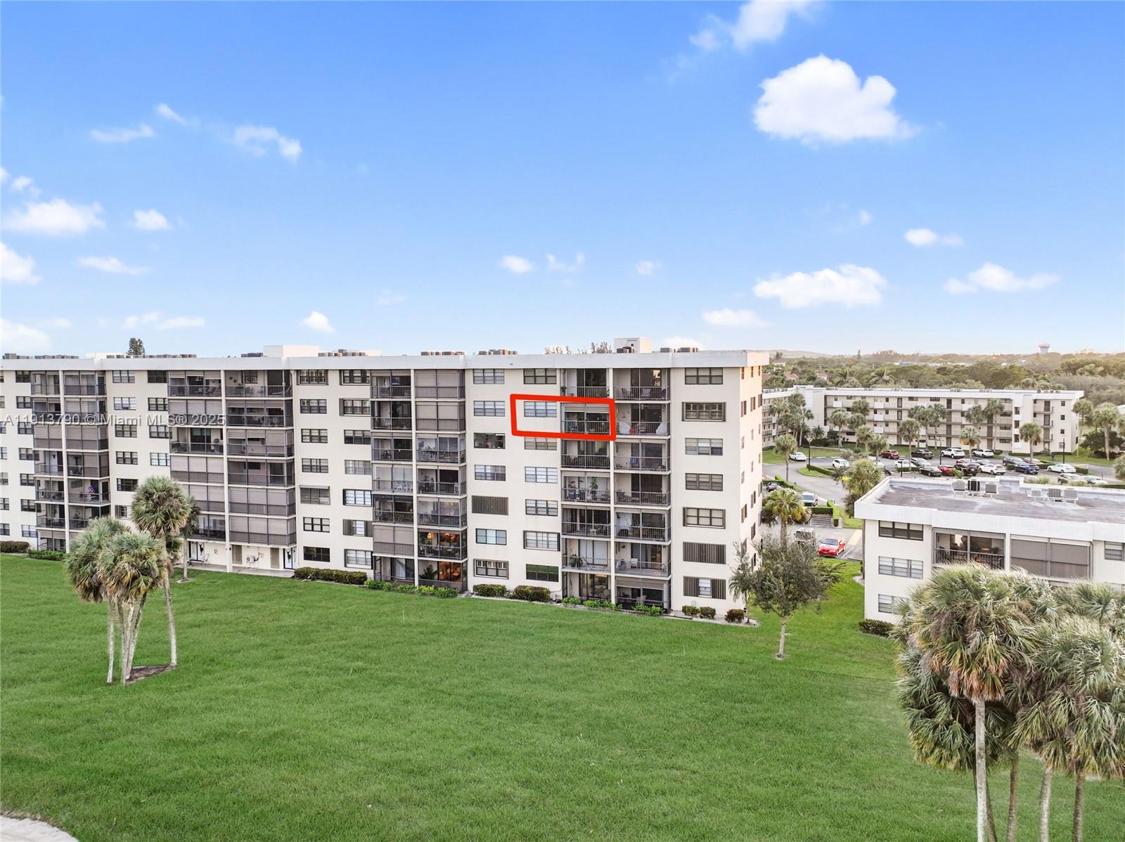 DEER CREEK COUNTRY CLUB - Residential