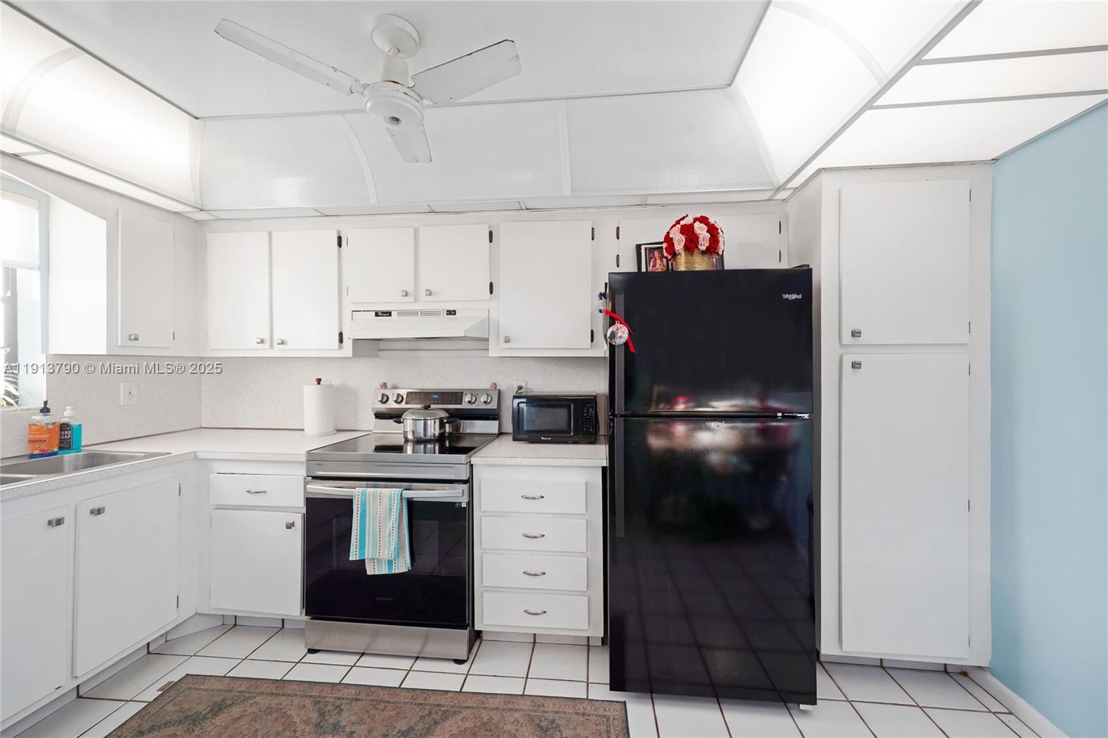 DEER CREEK COUNTRY CLUB - Residential