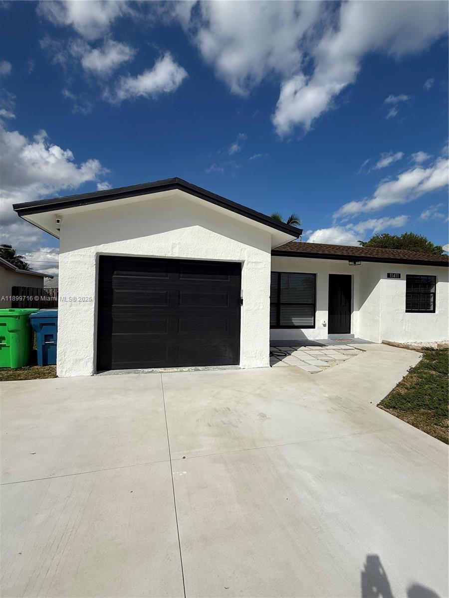 11411 NW 37th Pl