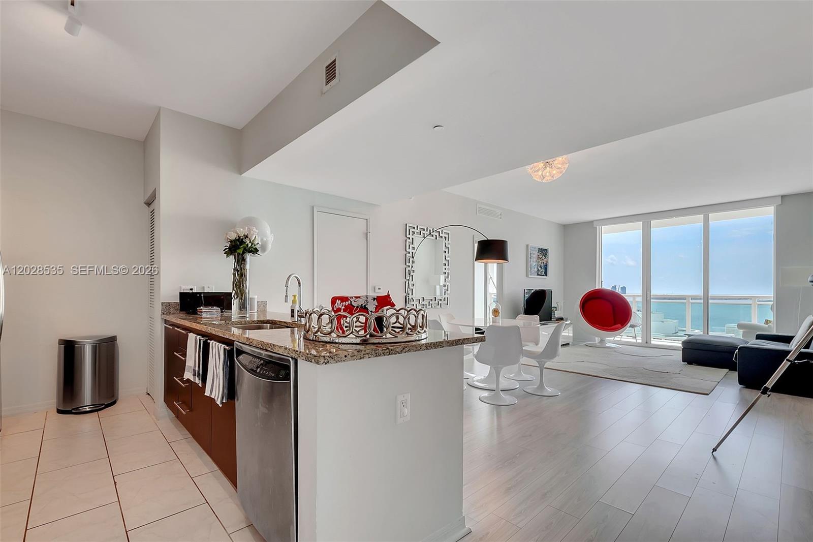 951 Brickell Ave 2406