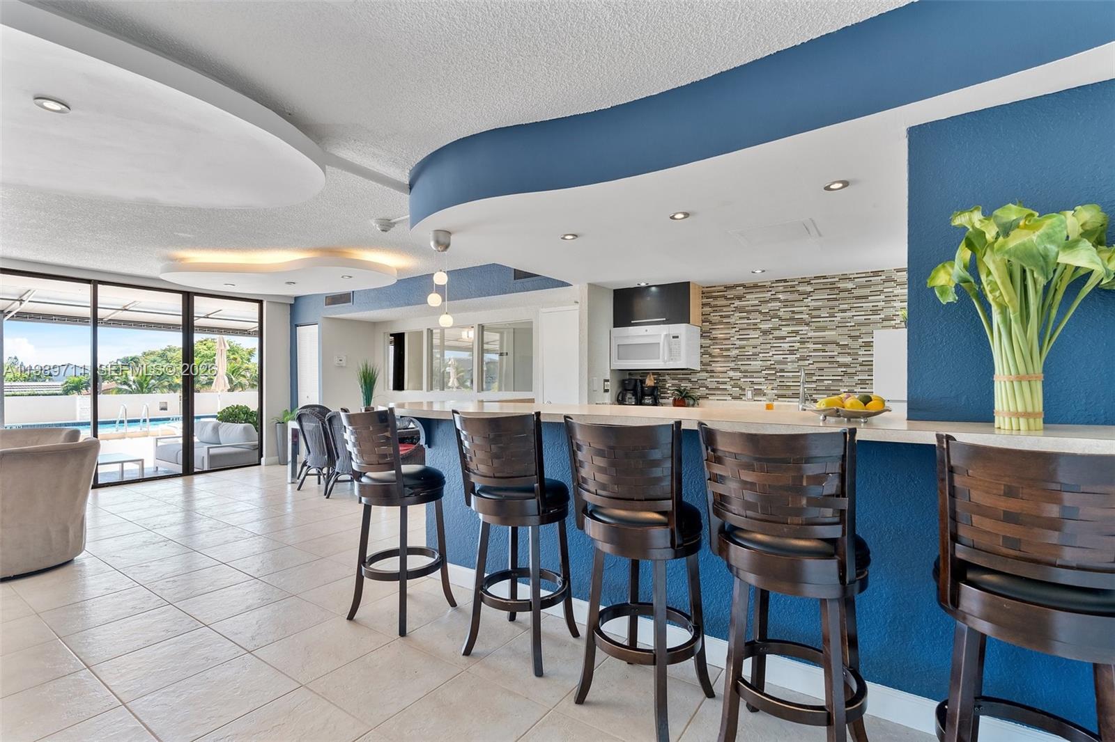 DORSET HOUSE CONDO - Residential