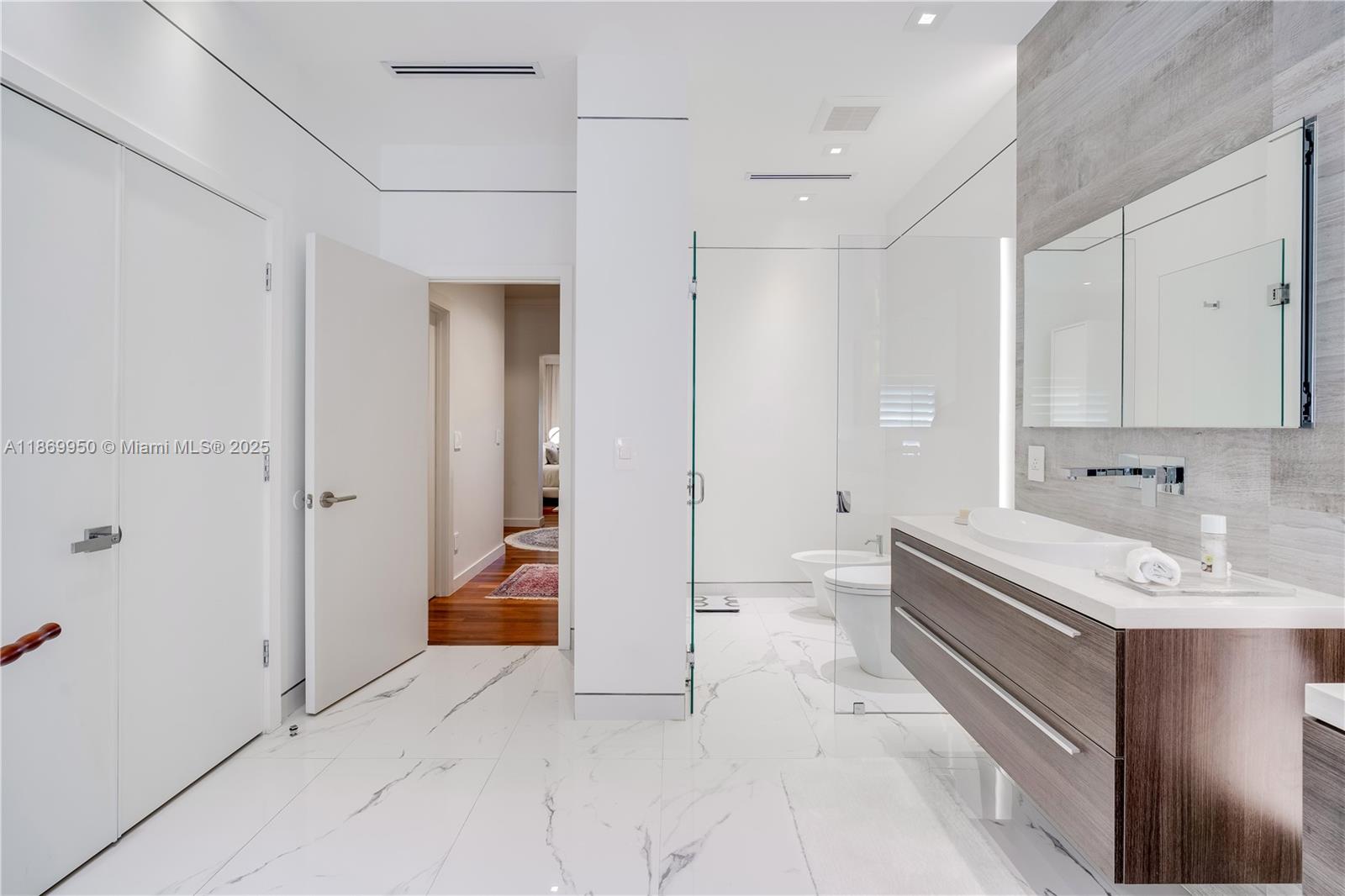 PRESIDENTIAL ESTATES SUB - Residential