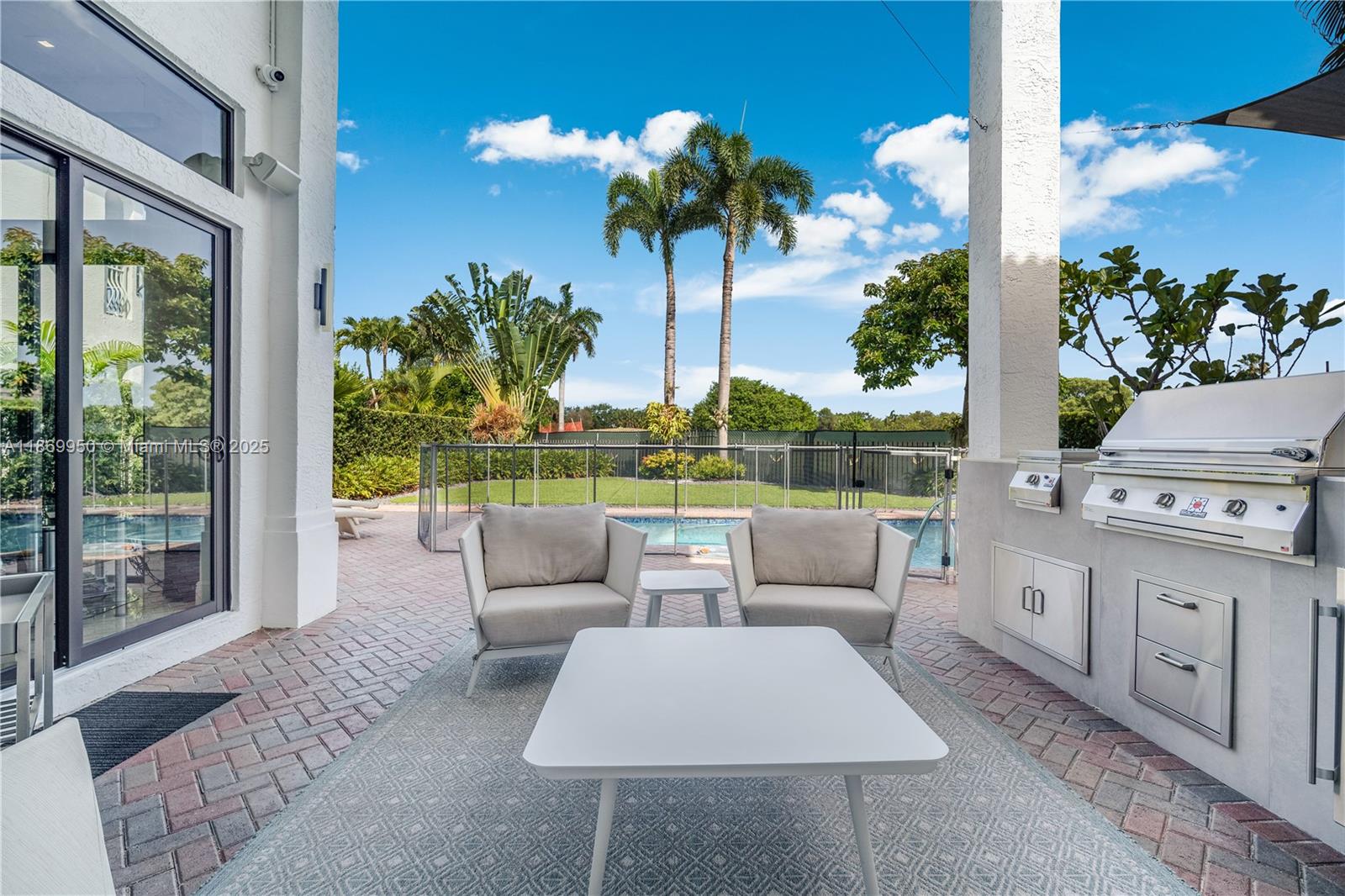 PRESIDENTIAL ESTATES SUB - Residential