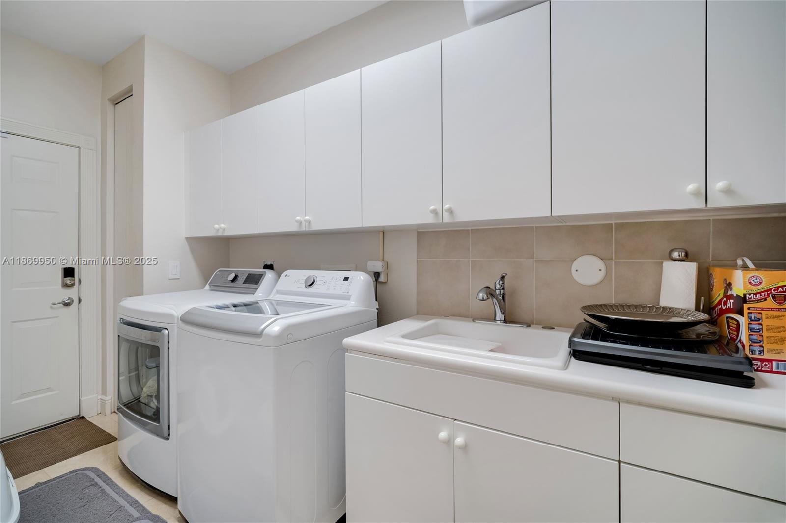 PRESIDENTIAL ESTATES SUB - Residential