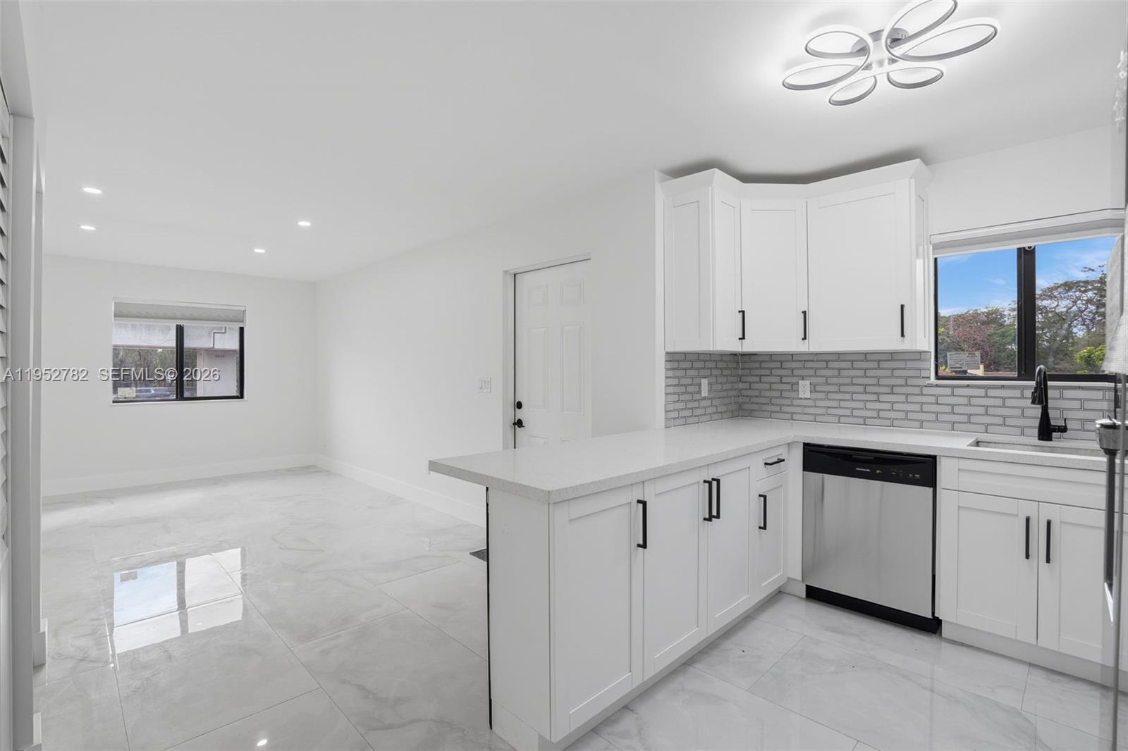 CORDOVA PARK - Residential Income