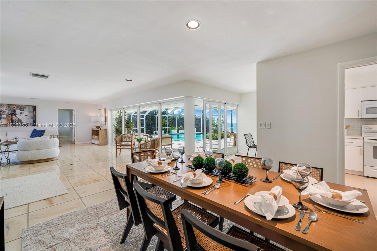 MASHTA ISLAND - Residential