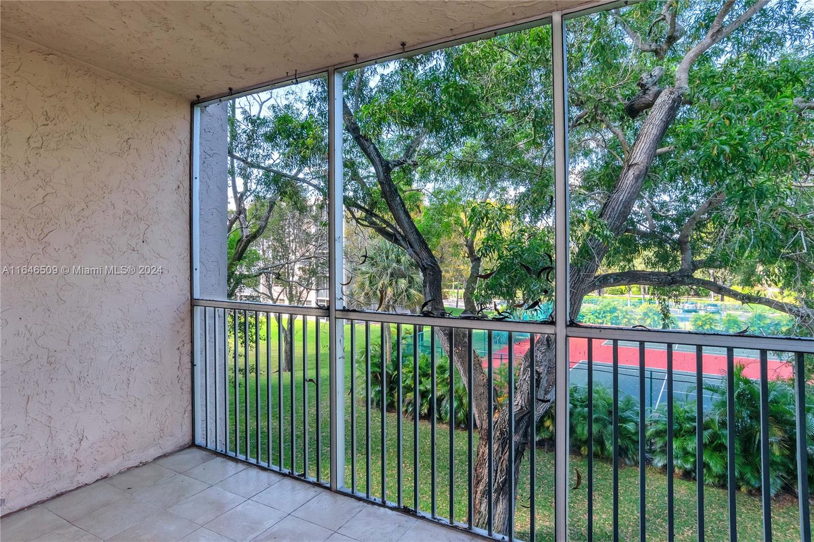 SHERWOOD SQUARE CONDOMINI - Residential