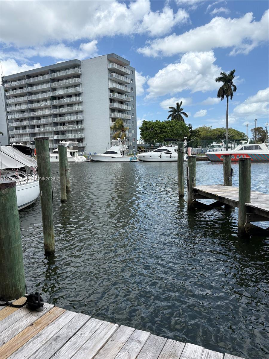 RIVER RUN SOUTH MARINA CO - Land