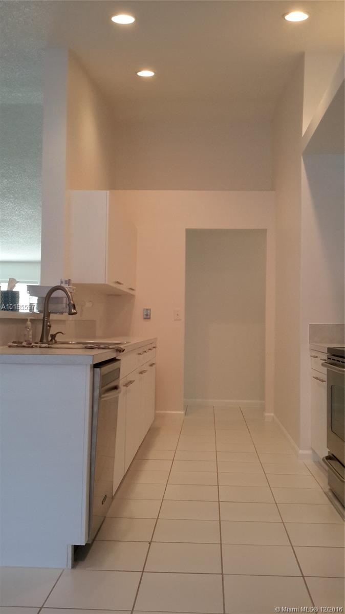 Boulevard Forest 113-39 B - Residential