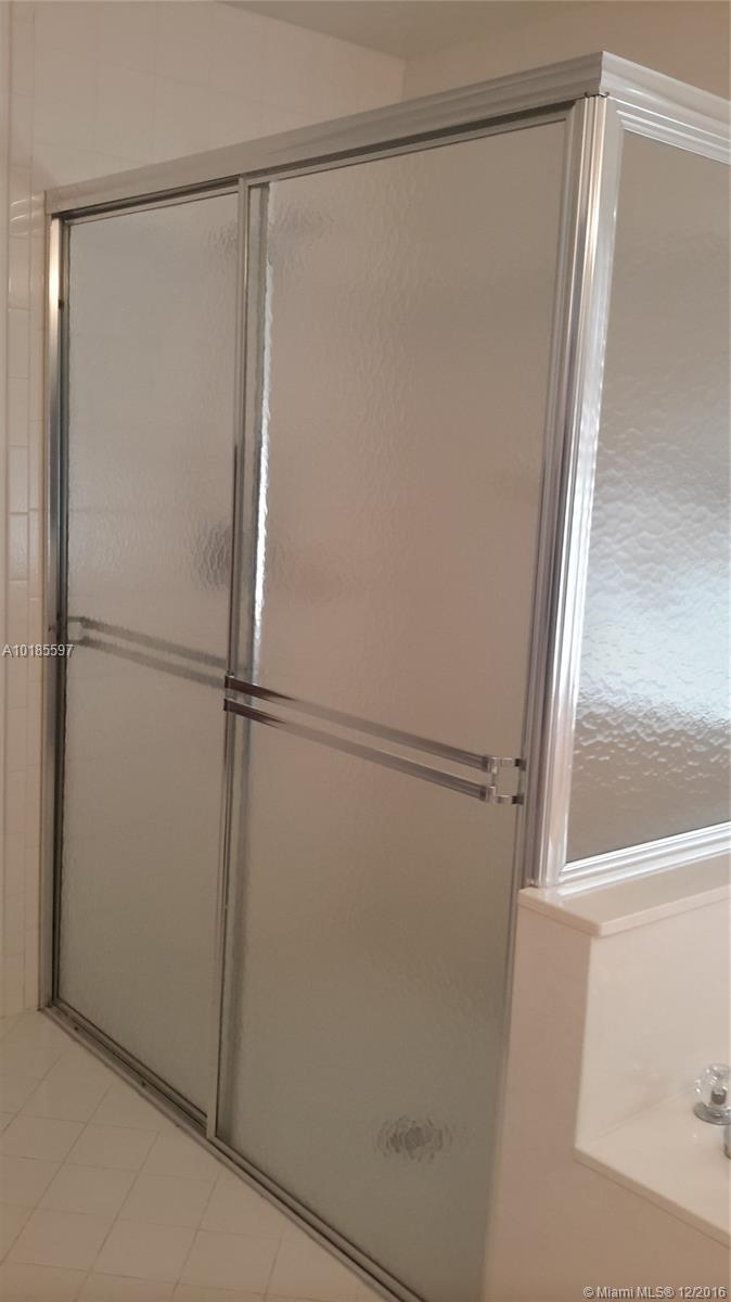 Boulevard Forest 113-39 B - Residential