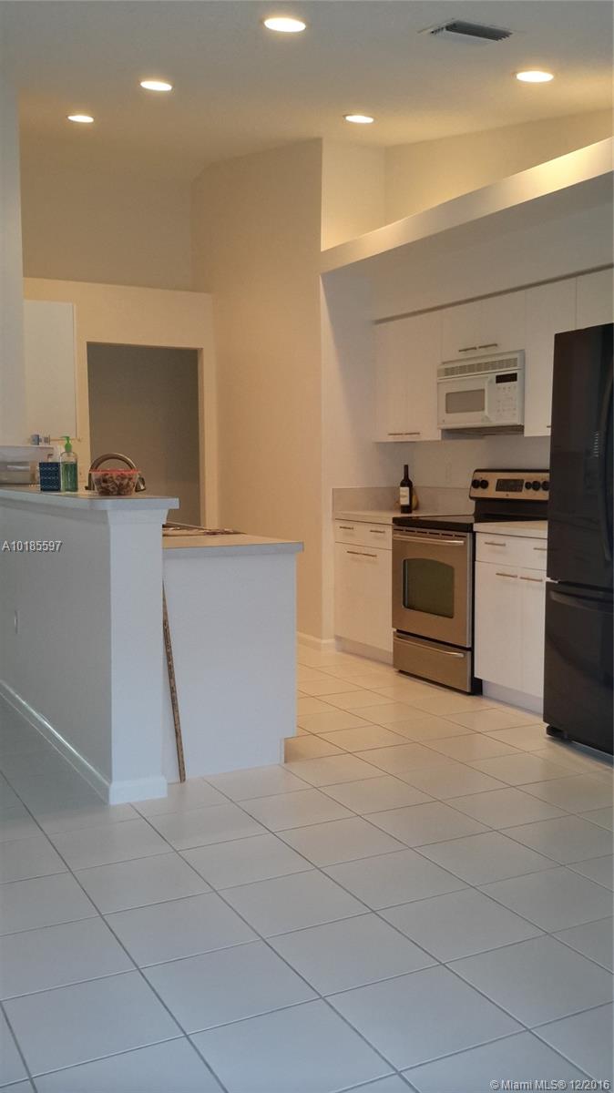 Boulevard Forest 113-39 B - Residential