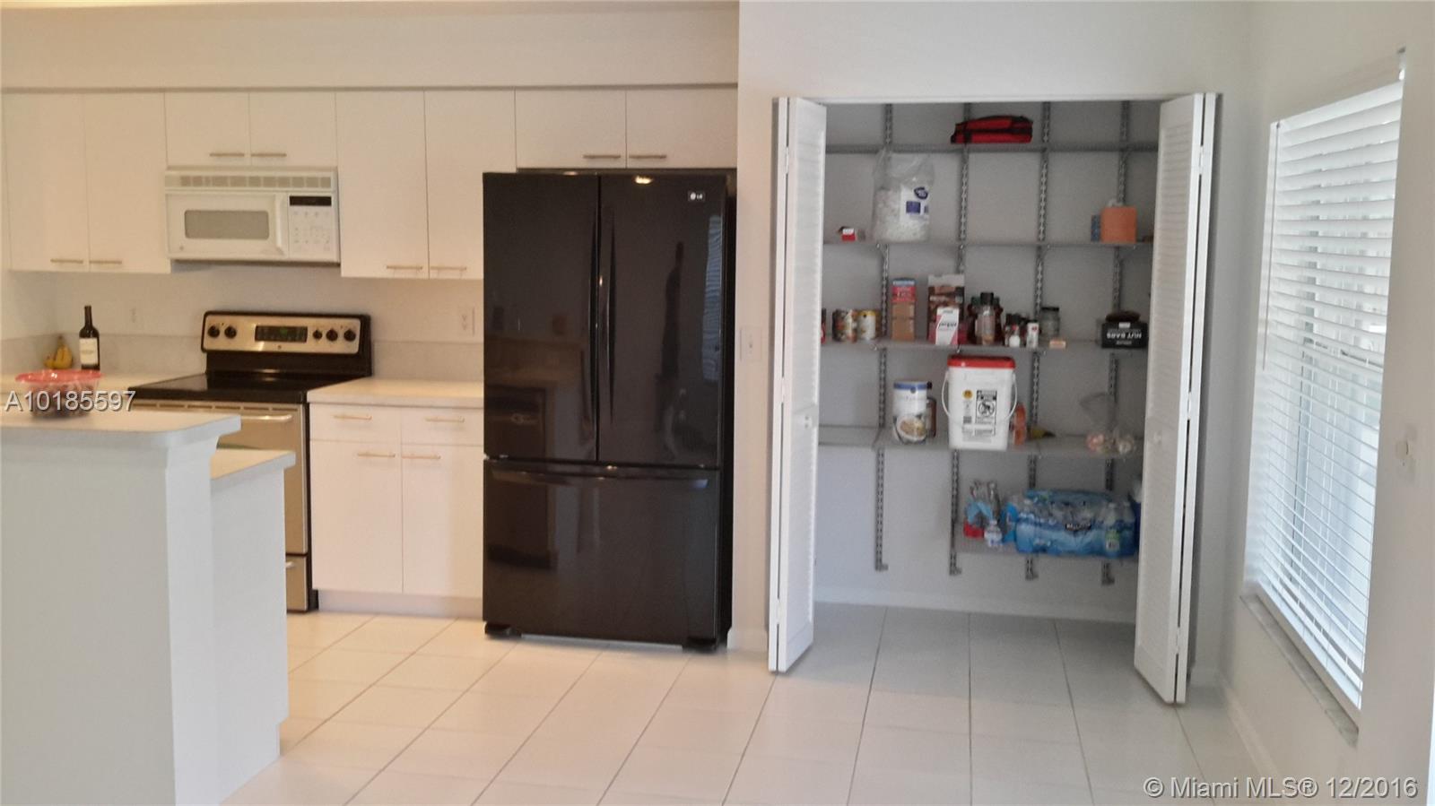 Boulevard Forest 113-39 B - Residential