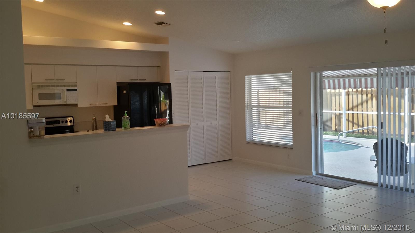 Boulevard Forest 113-39 B - Residential